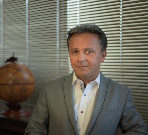 محمد یزدانپناه موسس گردشگران شیراز