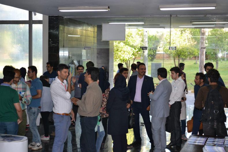 شبکه سازی هنوز بهترین راه برای پیدا کردن کار است